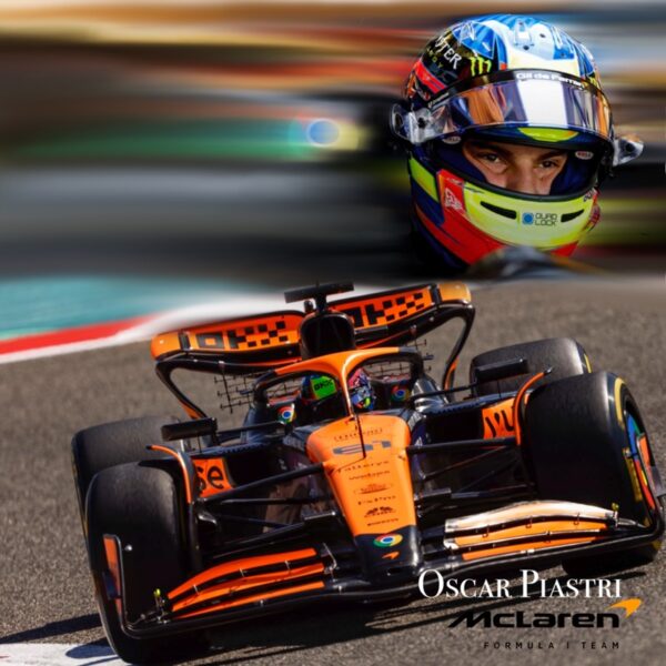 Oscar Piastri 2024 Half 1:2 Helmet Glass Display Stand - Image 4