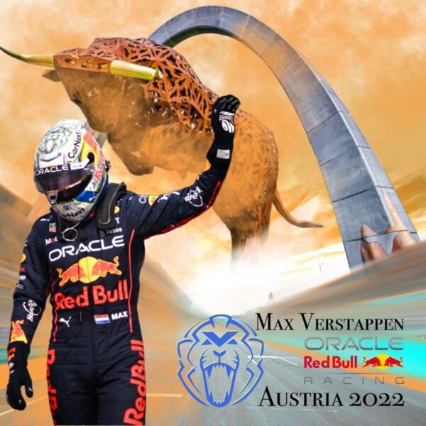 Max Verstappen 2022 Austria 1:2 Helmet Glass Display Stand - Image 5