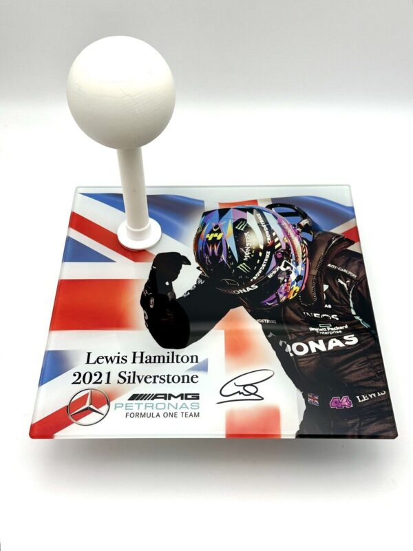 Lewis Hamilton 2021 Silverstone 1:2 Mini Helmet Glass Display Stand - Image 4