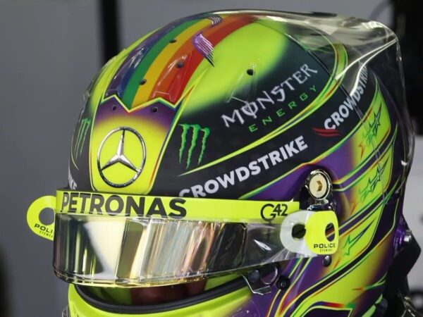Lewis Hamilton 2023 1:2 Mini Helmet Upgrade Bundle - Image 7