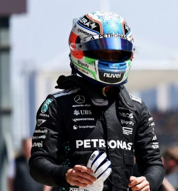 Kimi Antonelli Upgraded 2025 Season 1:2 Mini Helmet - Image 7