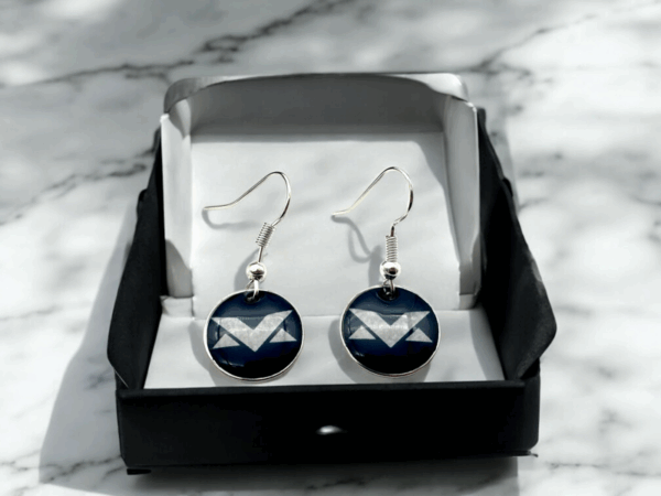 Max Verstappen Drop/Dangle Earrings - Image 9