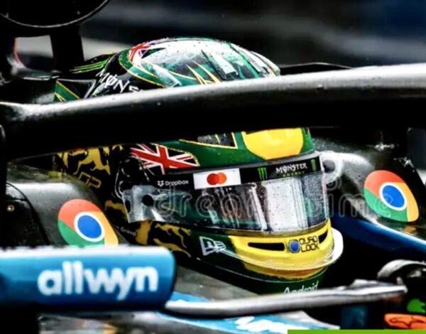 Oscar Piastri 2025 Melbourne Ltd Edition 1:2 Mini Helmet & Upgrades - Image 11