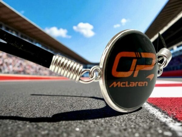 Oscar Piastri McLaren Unisex Bracelet - Image 3