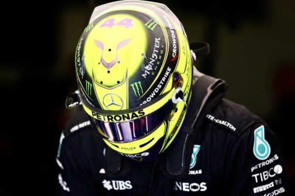 Lewis Hamilton 2022 Season Bell 1:2 Helmet Upgraded - Image 7